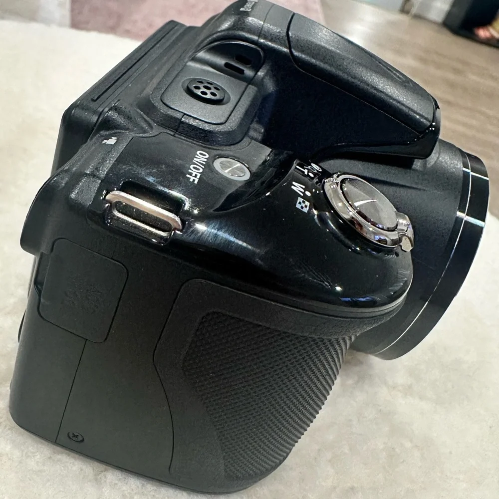 Nikon camera - Coolpix L830